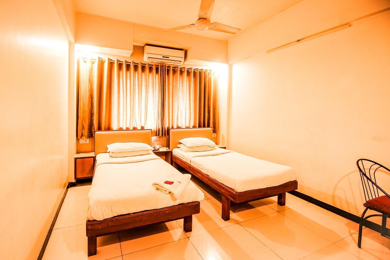 Hotel Sangam Karād Exterior foto